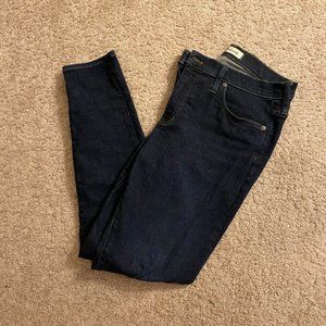 Madewell 9" Mid-Rise Skinny Jeans- Size 31